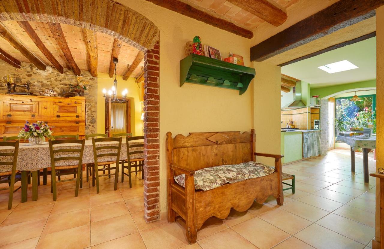 Casa Rural Can Coll Garriguella Exterior photo